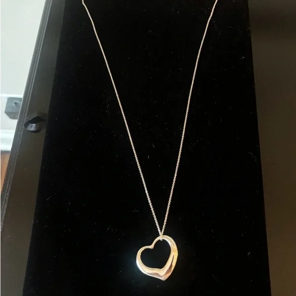 Tiffany & Co vintage open heart pendant